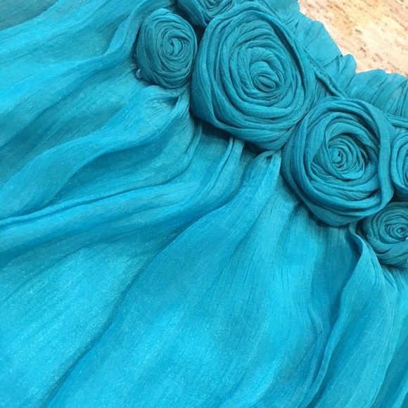 Turquoise Dress 👗 Flowy Halter - Picture 3 of 7